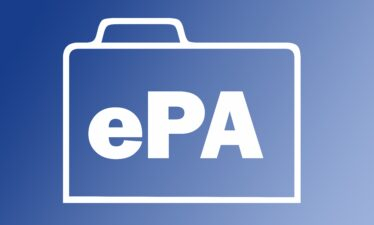 Bild zeigt eine Patientenakte, in der ePA steht.